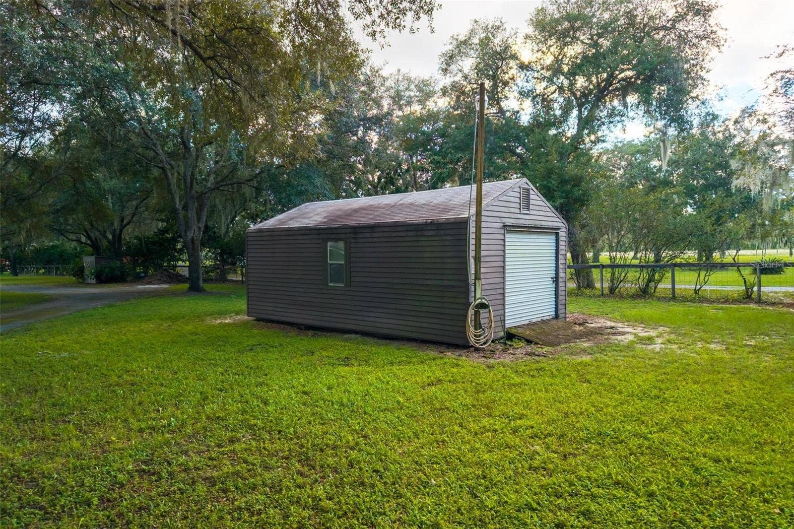 15330 SKY LAKE LANE, Tavares, FL 32778 SHED FOR STORAGE