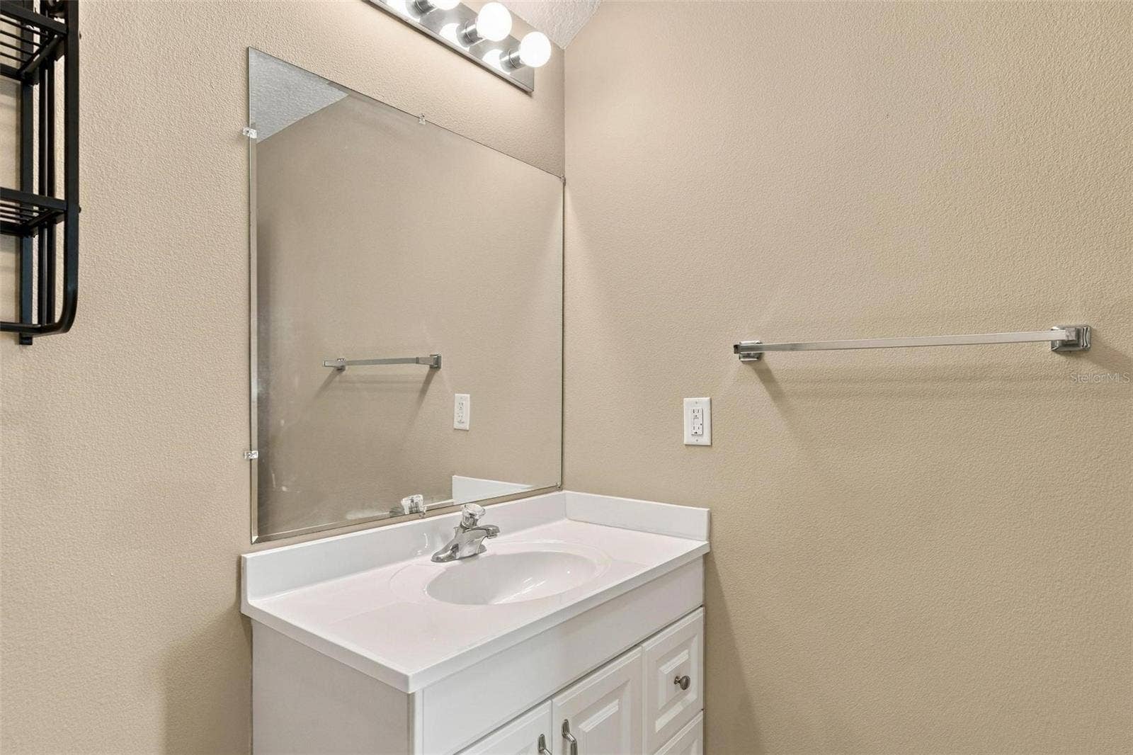 15330 SKY LAKE LANE, Tavares, FL 32778 UPSTAIRS ENSUITE