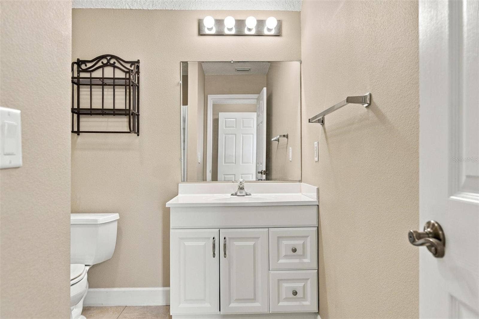 15330 SKY LAKE LANE, Tavares, FL 32778 UPSTAIRS ENSUITE