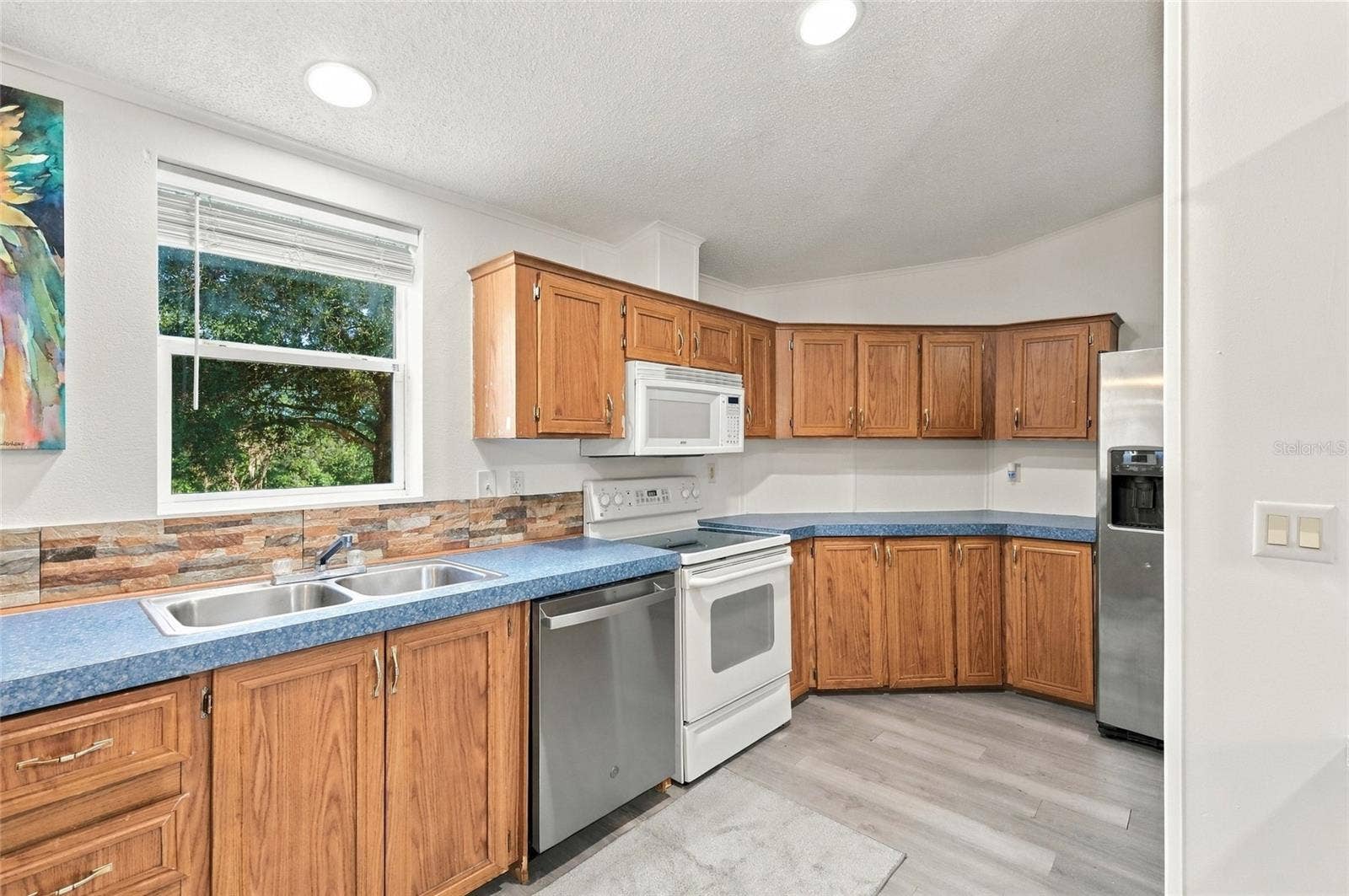 2138 LAKE ELLA ROAD, Fruitland Park, FL 34731