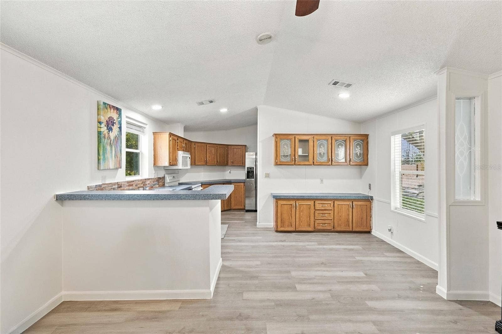 2138 LAKE ELLA ROAD, Fruitland Park, FL 34731