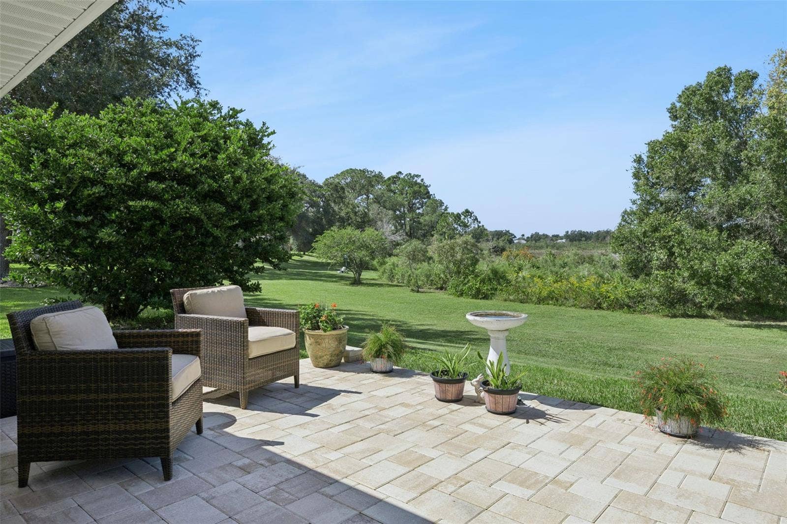 5853 PRINCESS CAROLINE PLACE, Leesburg, FL 34748 Paver patio in the rear