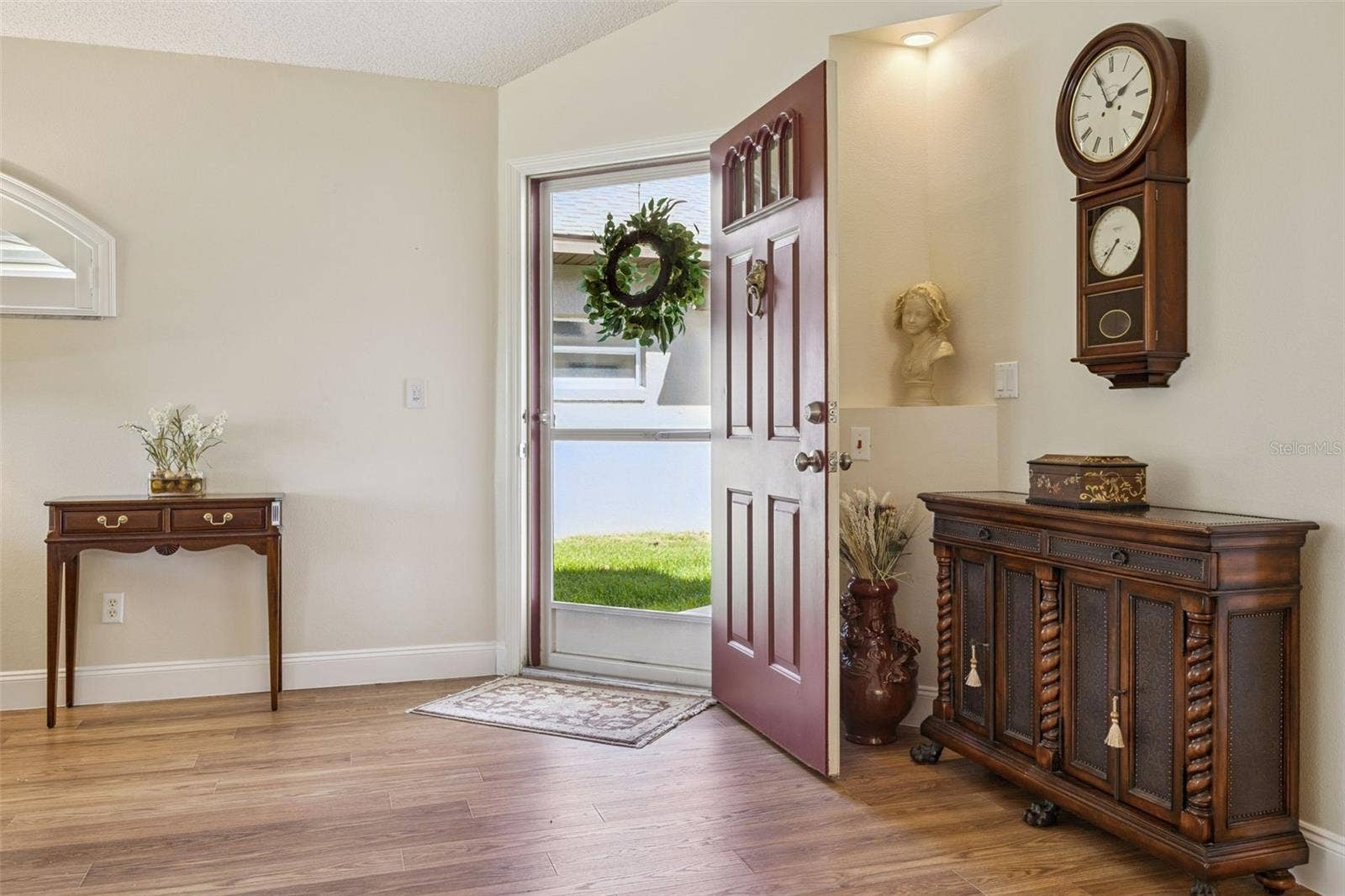 5853 PRINCESS CAROLINE PLACE, Leesburg, FL 34748 Foyer