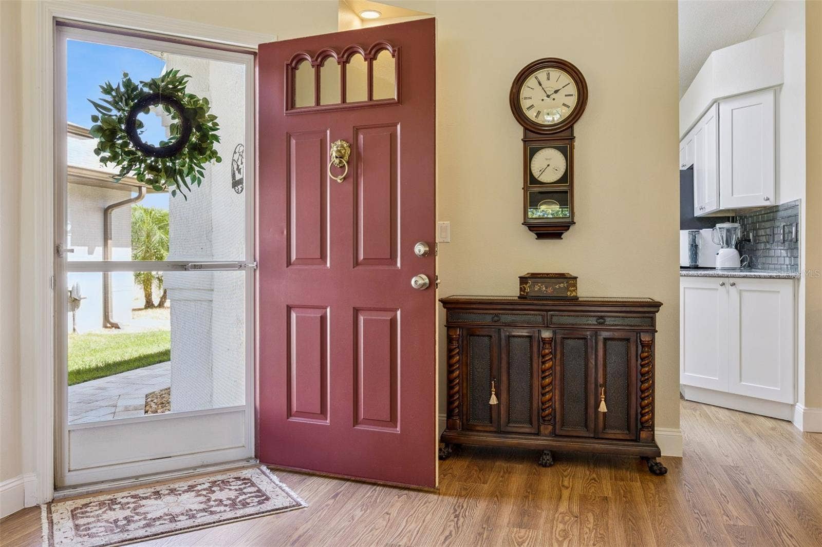 5853 PRINCESS CAROLINE PLACE, Leesburg, FL 34748 Welcome In!