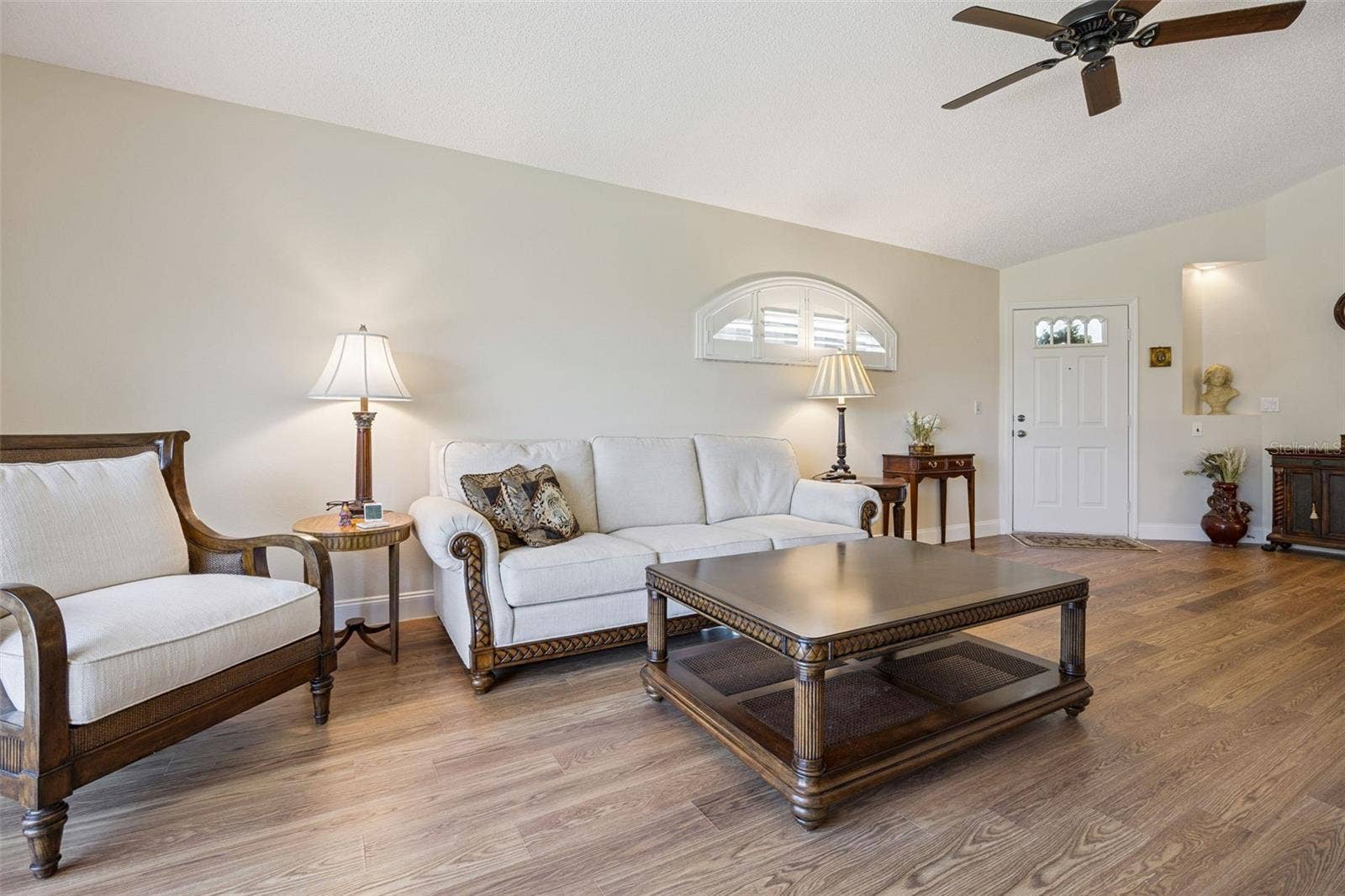 5853 PRINCESS CAROLINE PLACE, Leesburg, FL 34748 Some furniture is negotiable
