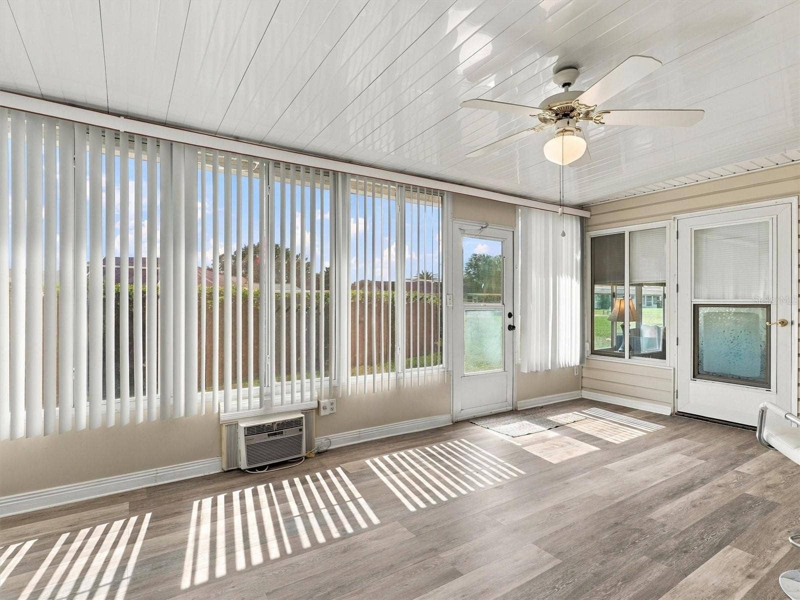 9892 SE 177TH LANE, Summerfield, FL 34491 Glass Enclosed FL Room with AC