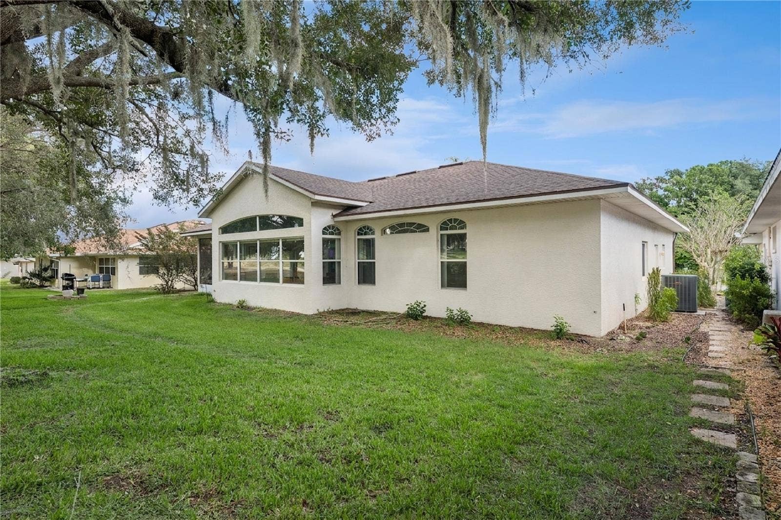 21113 EDINBOROUGH PLACE, Leesburg, FL 34748 21113 EDINBOROUGH PLACE, Leesburg, FL 34748