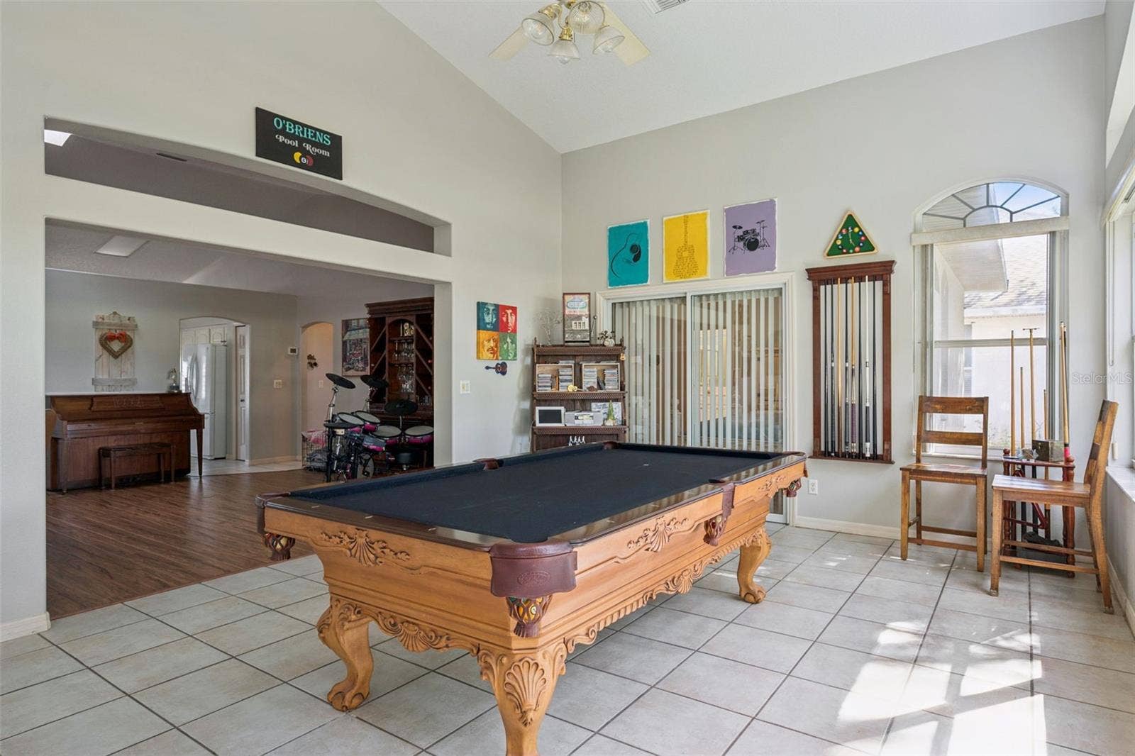 21113 EDINBOROUGH PLACE, Leesburg, FL 34748 Pool Room!