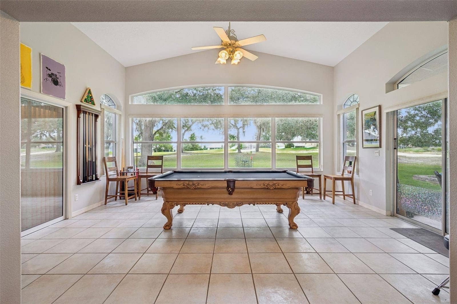 21113 EDINBOROUGH PLACE, Leesburg, FL 34748 The perfect Game Room!