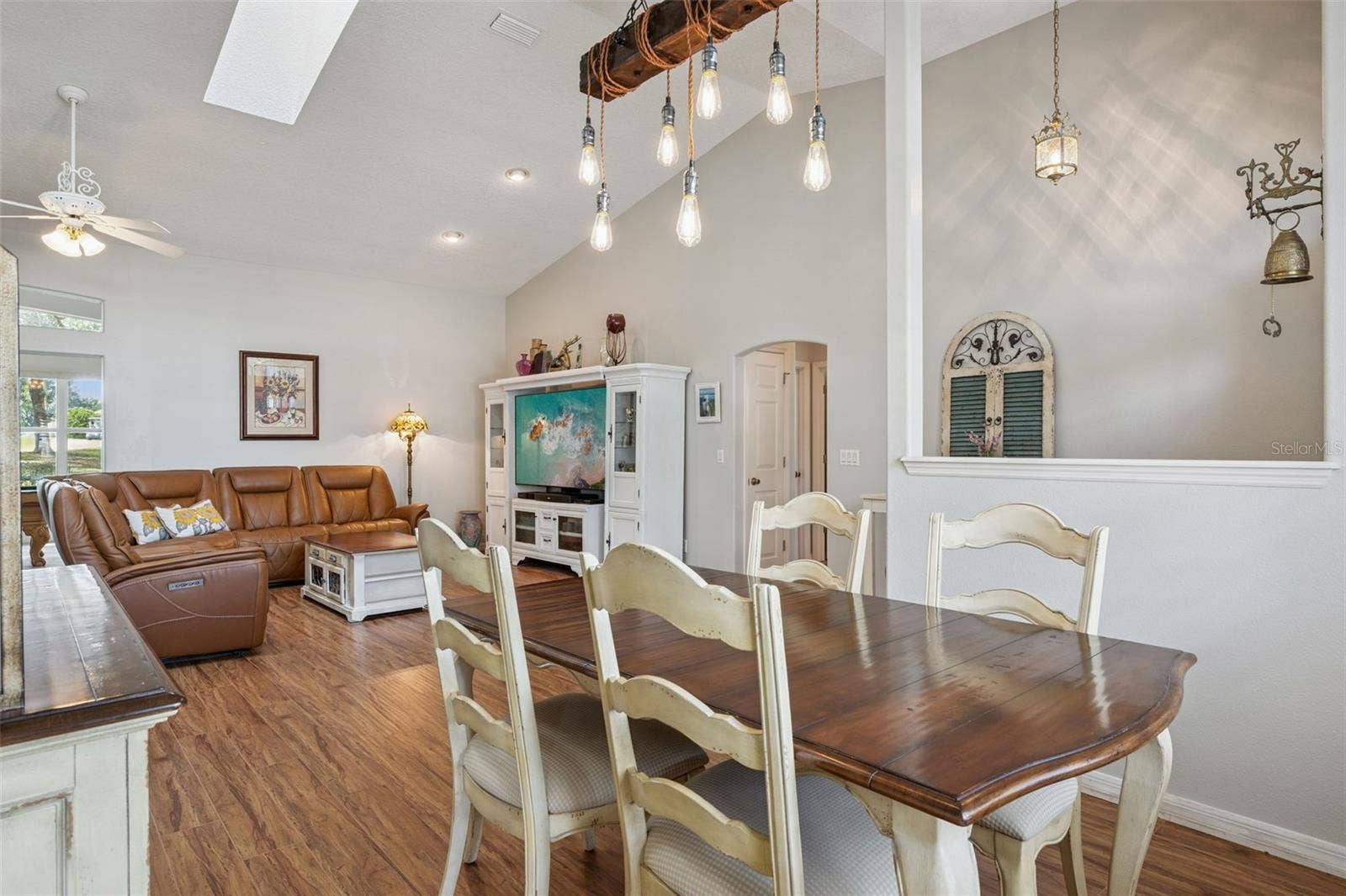 21113 EDINBOROUGH PLACE, Leesburg, FL 34748 Open Concept for entertaining