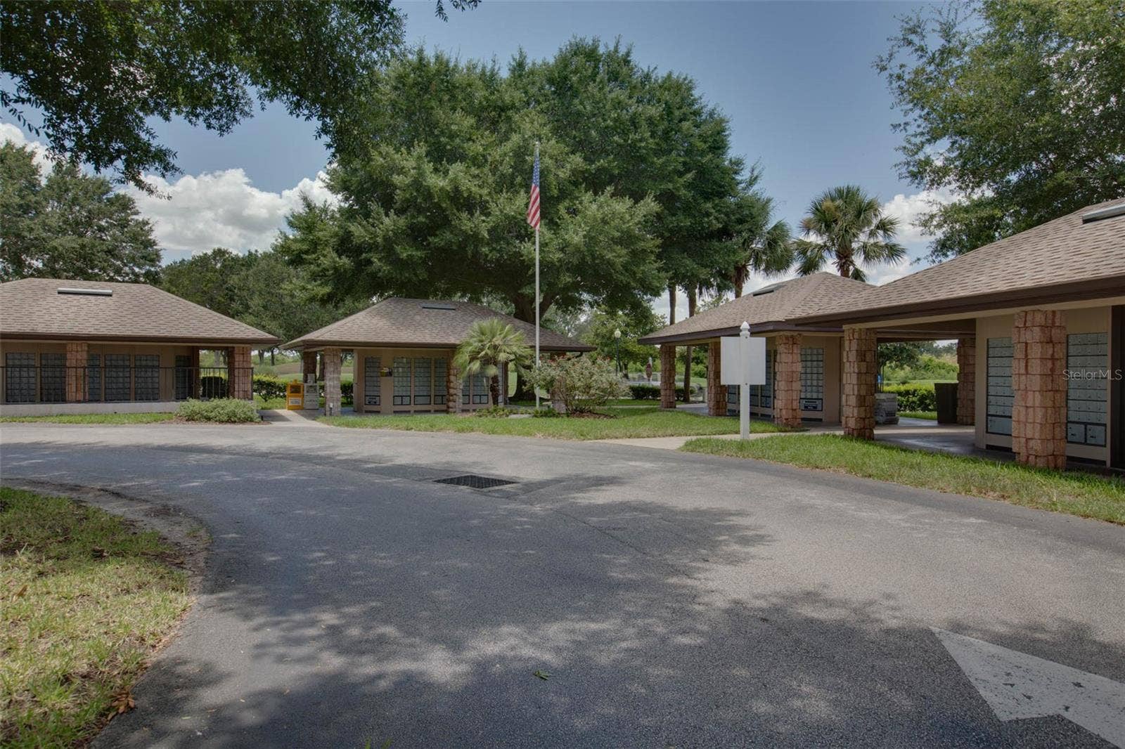 21113 EDINBOROUGH PLACE, Leesburg, FL 34748 21113 EDINBOROUGH PLACE, Leesburg, FL 34748