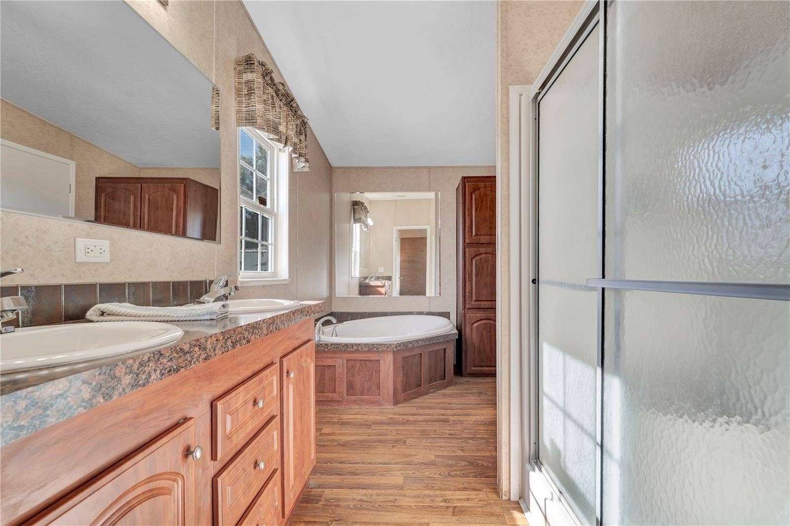 11914 SUSSEX HILL WAY, Leesburg, FL 34788 11914 SUSSEX HILL WAY, Leesburg, FL 34788