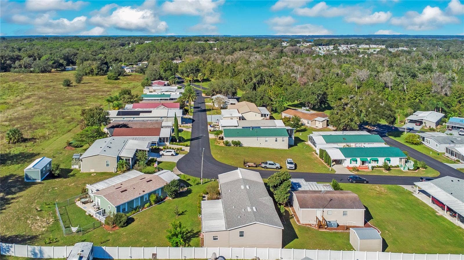 11914 SUSSEX HILL WAY, Leesburg, FL 34788 11914 SUSSEX HILL WAY, Leesburg, FL 34788