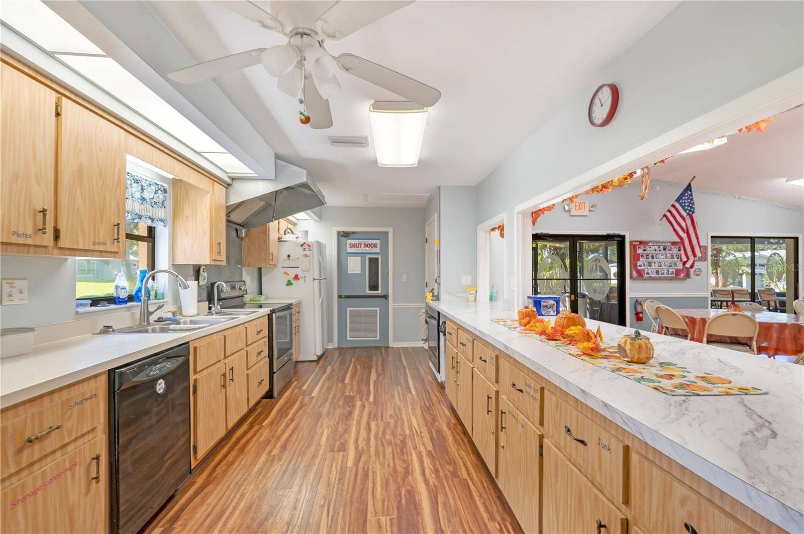 11914 SUSSEX HILL WAY, Leesburg, FL 34788 11914 SUSSEX HILL WAY, Leesburg, FL 34788