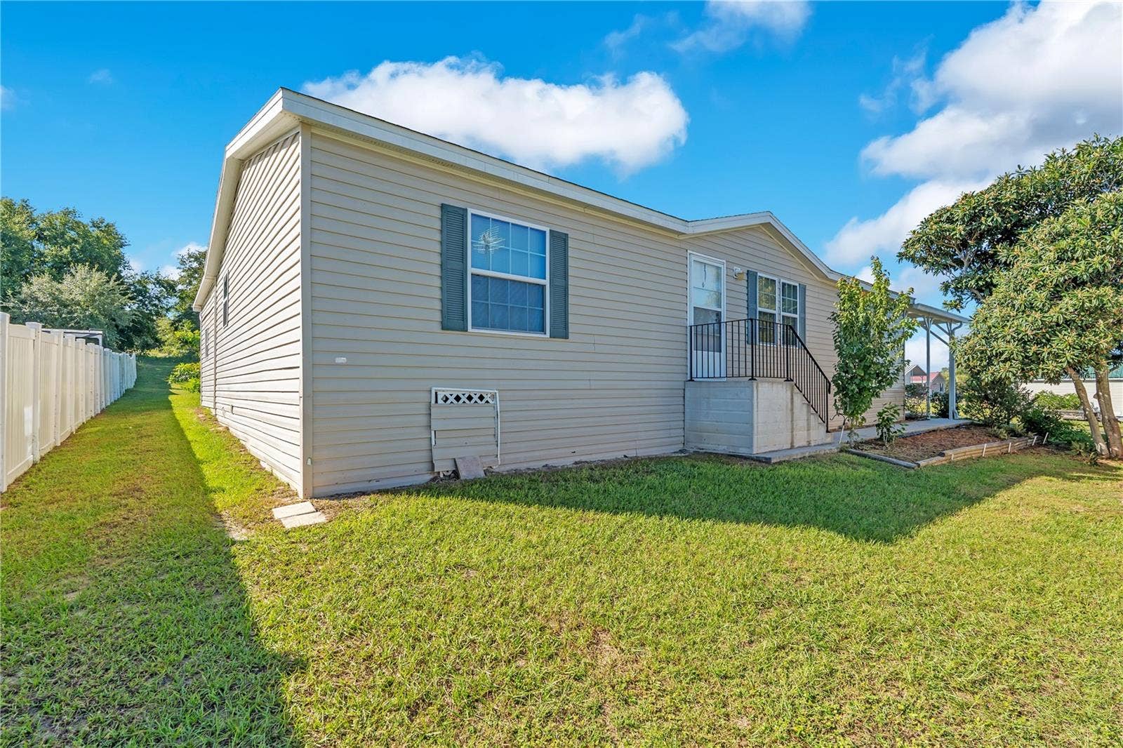 11914 SUSSEX HILL WAY, Leesburg, FL 34788 11914 SUSSEX HILL WAY, Leesburg, FL 34788