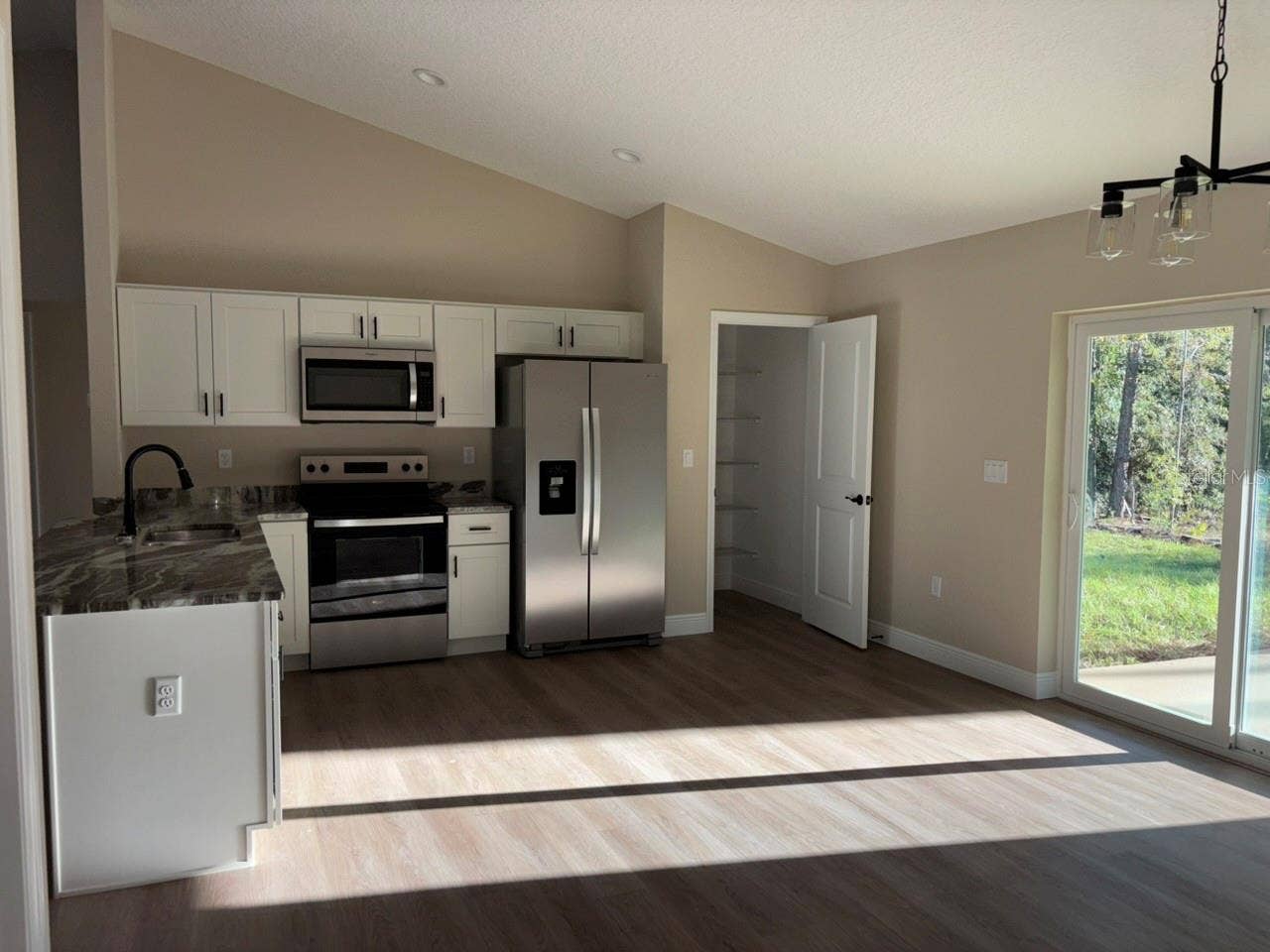 8001 N GALENA AVENUE, Dunnellon, FL 34434