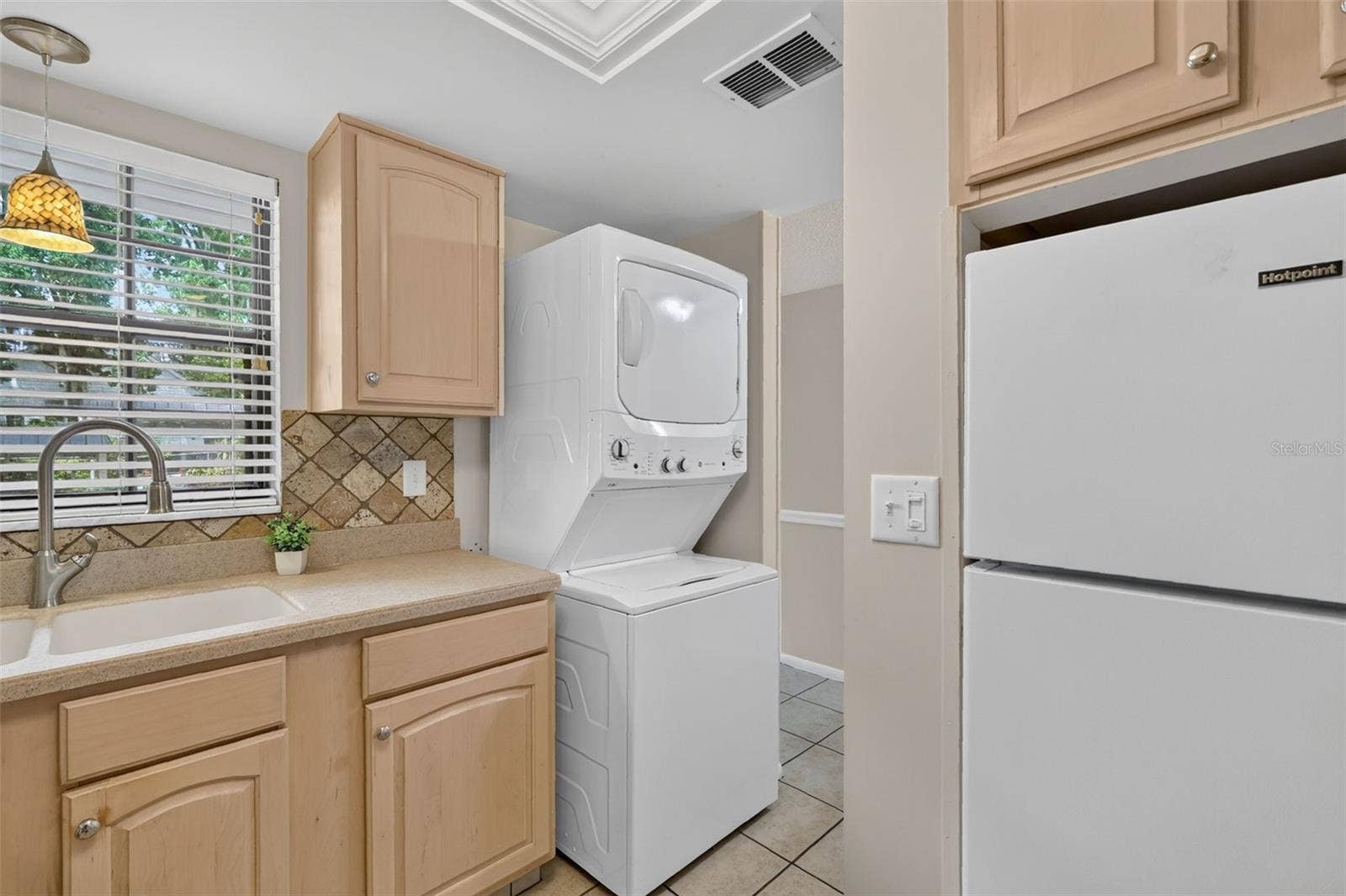 101 N GRANDVIEW STREET, #111, Mount Dora, FL 32757