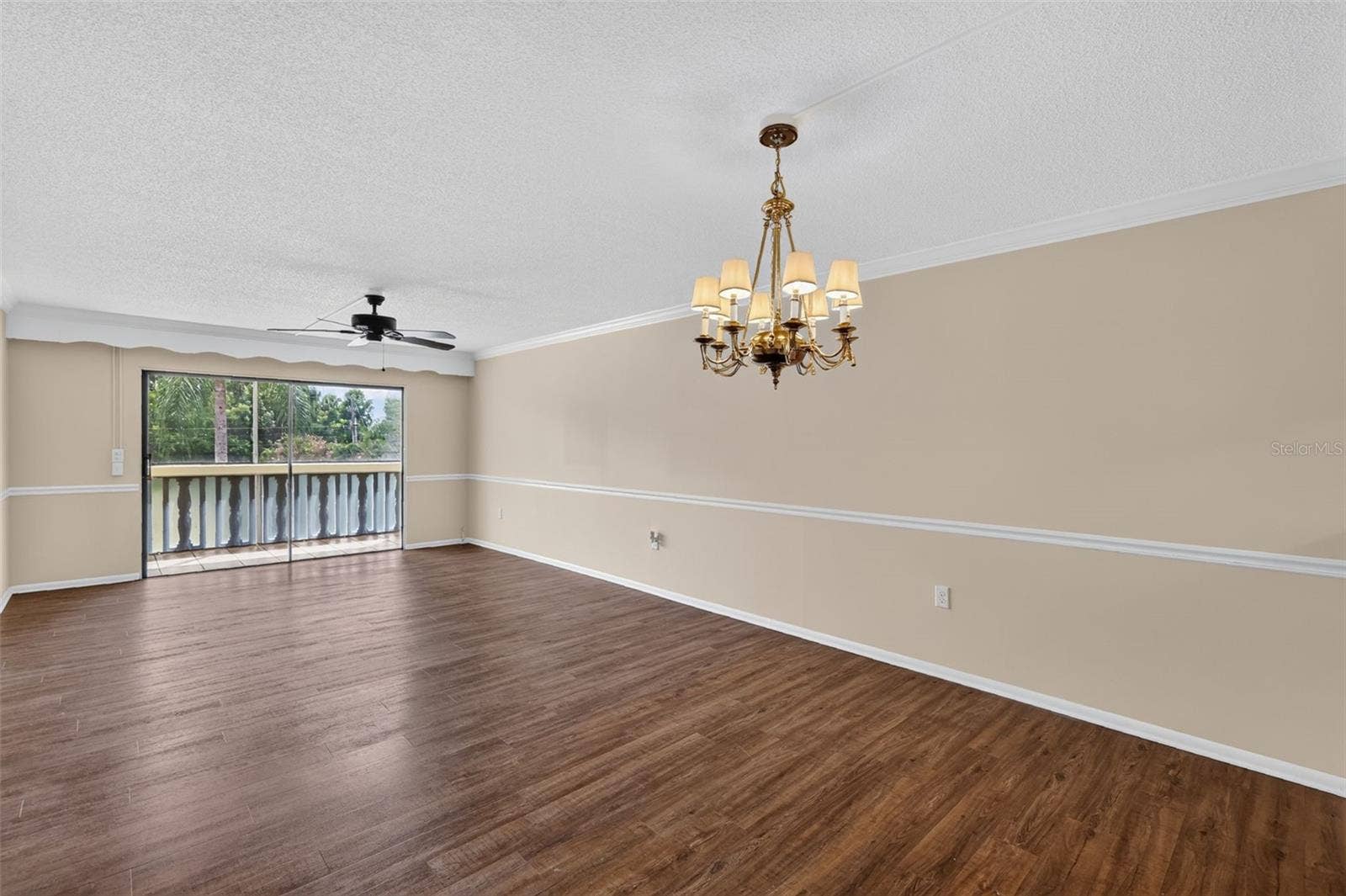 101 N GRANDVIEW STREET, #111, Mount Dora, FL 32757