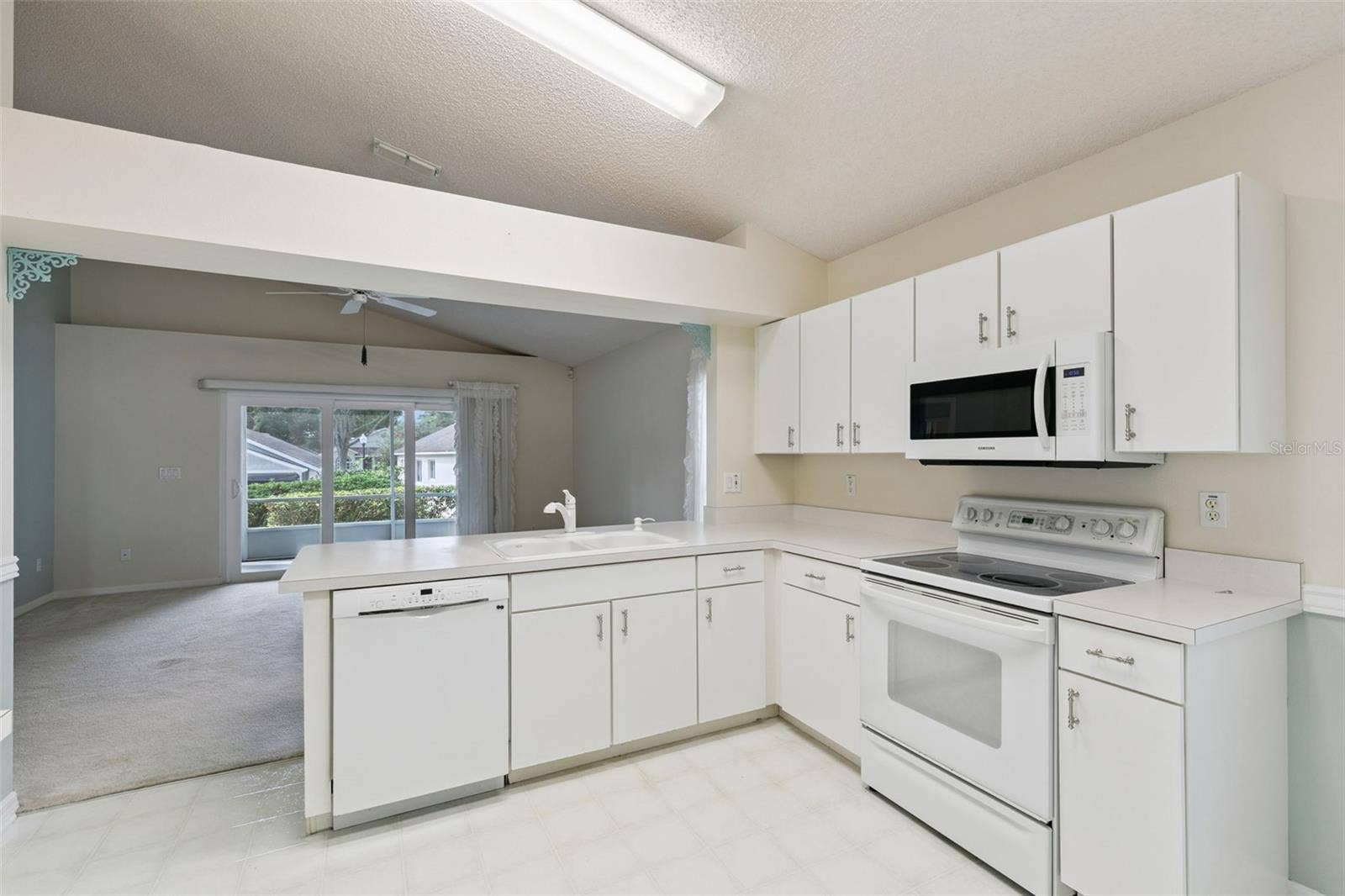 3777 EVERSHOLT STREET, Clermont, FL 34711 3777 EVERSHOLT STREET, Clermont, FL 34711