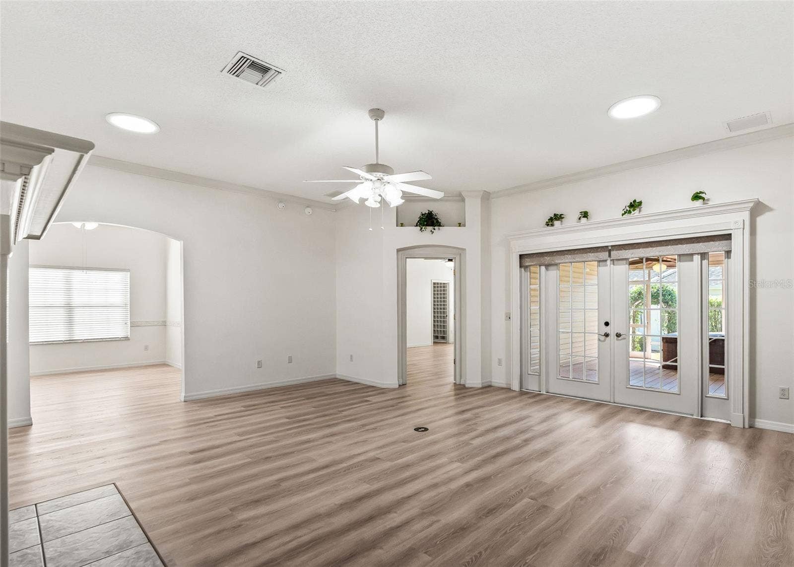2762 MORVEN PARK WAY, The Villages, FL 32162 Living Area Facing Towards Primary Bedroom.