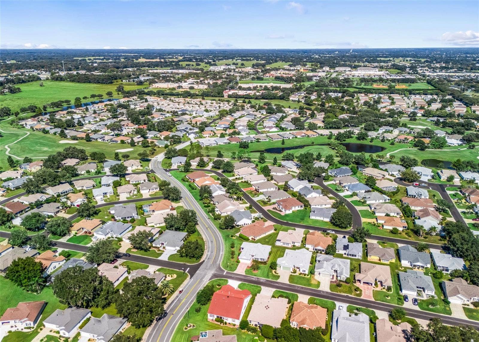 2762 MORVEN PARK WAY, The Villages, FL 32162 BECOME A VILLAGER TODAY!