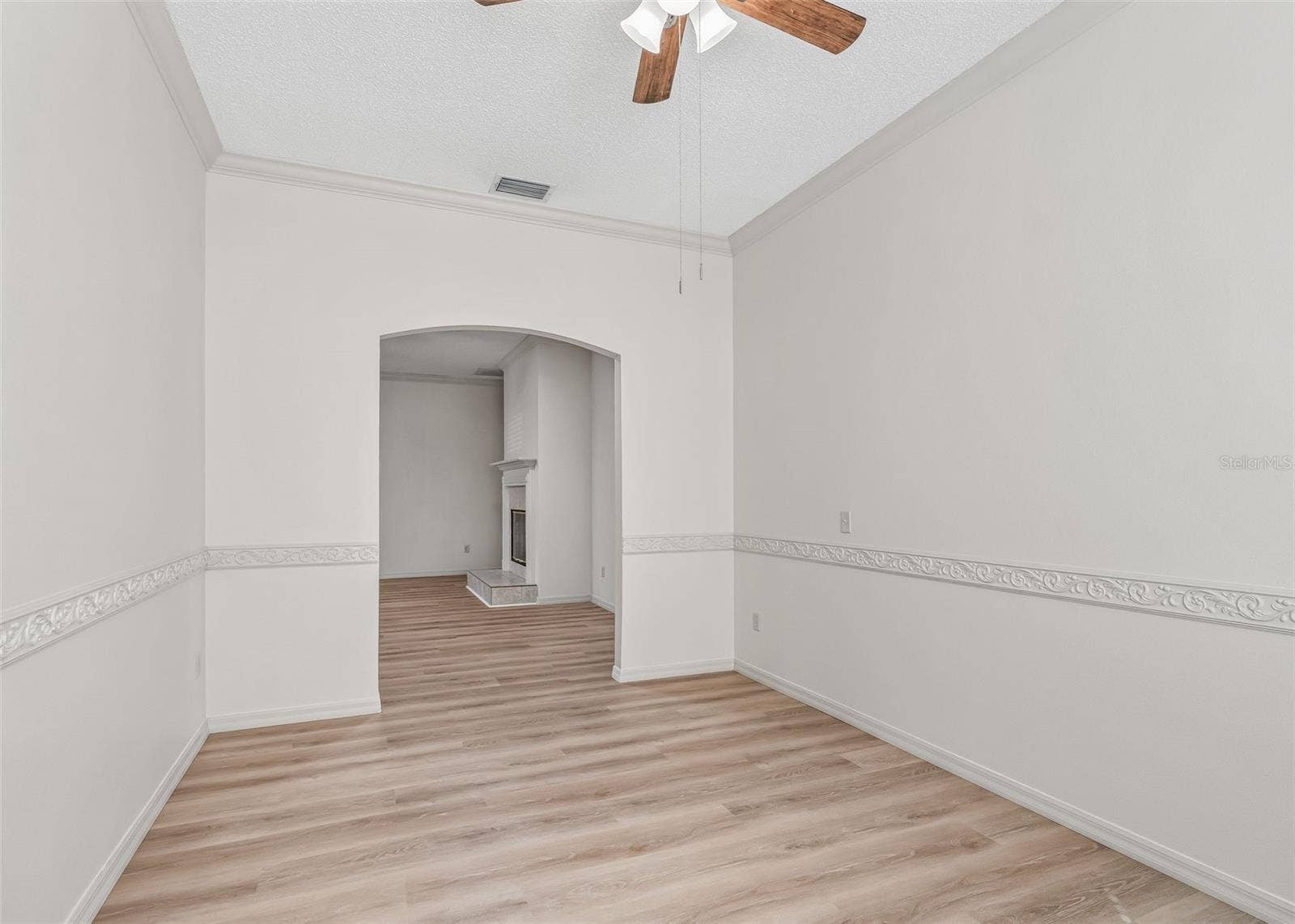2762 MORVEN PARK WAY, The Villages, FL 32162 Can be an Office, Hobby or Even a 4th Bedroom.