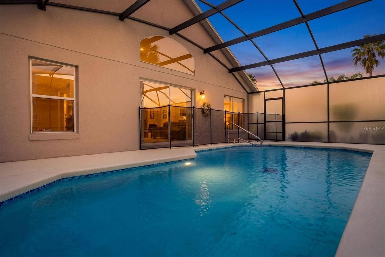 Private Pool w/ Privacy Screening
