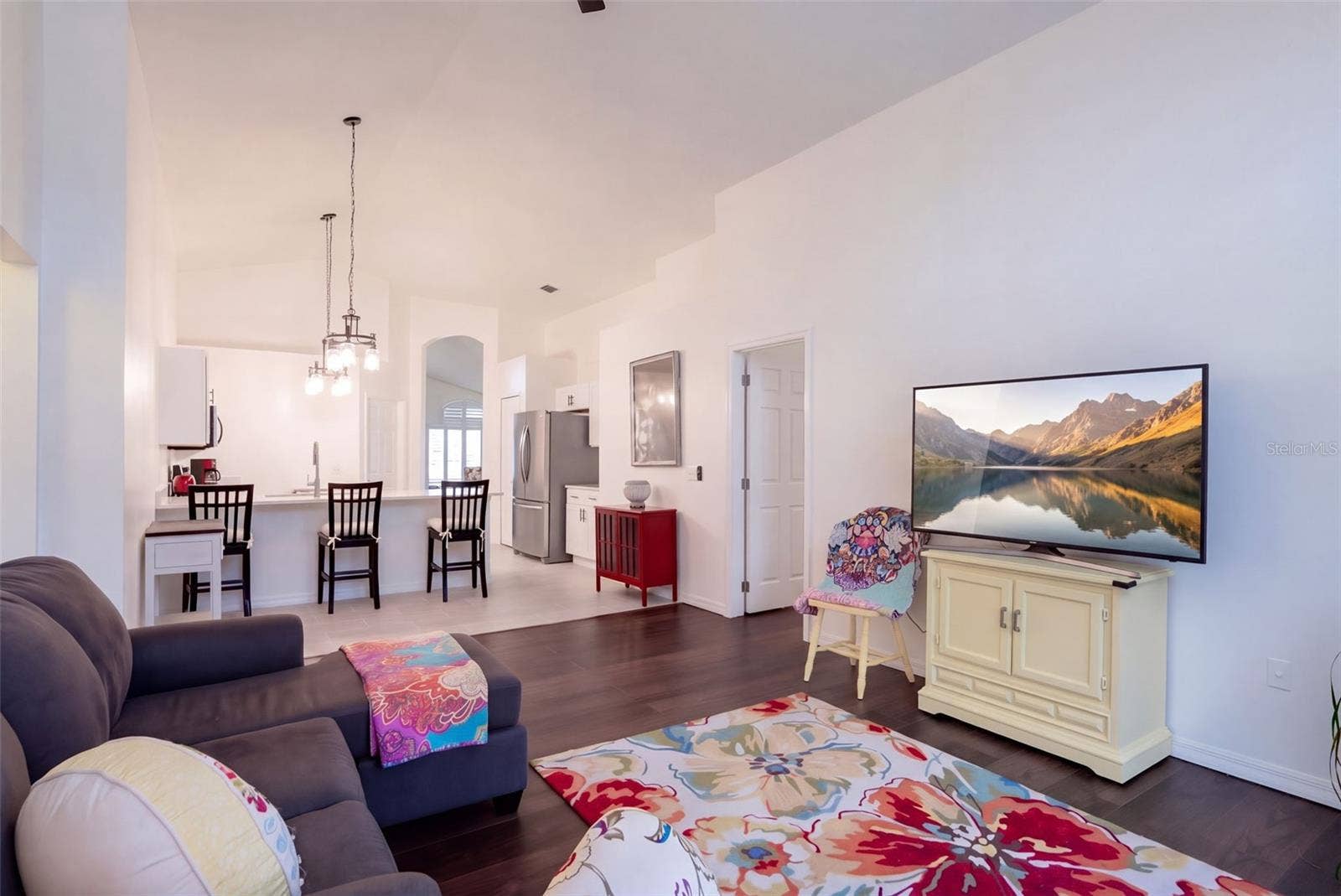 2nd Living Room