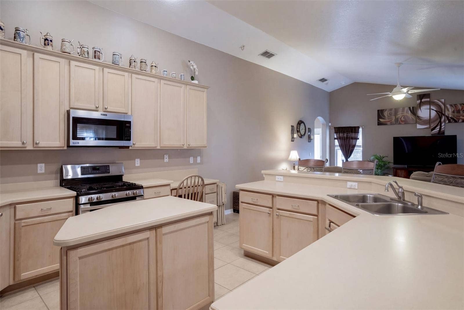 13021 LONG PINE TRAIL, Clermont, FL 34711 13021 LONG PINE TRAIL, Clermont, FL 34711