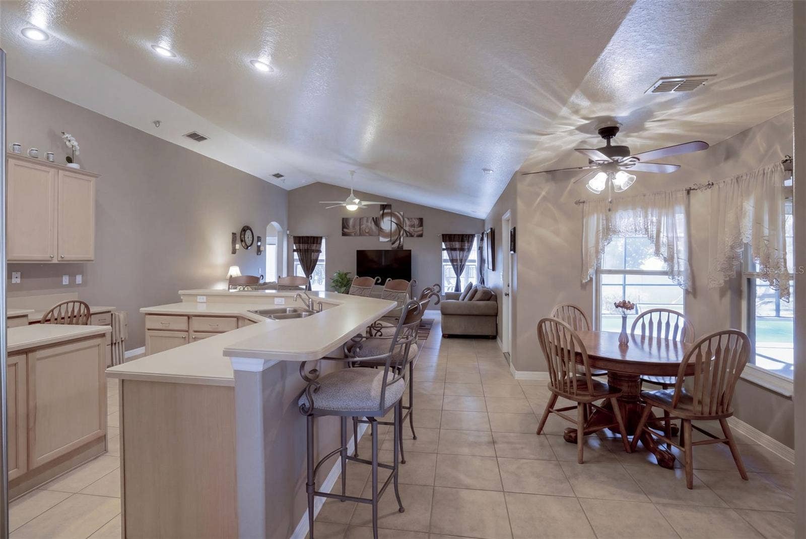 13021 LONG PINE TRAIL, Clermont, FL 34711 13021 LONG PINE TRAIL, Clermont, FL 34711