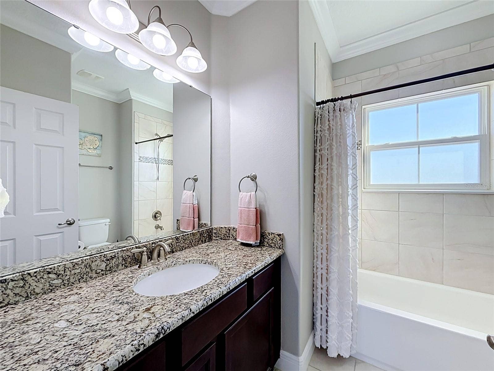 8460 MAGNIFICENT LANE, Groveland, FL 34736