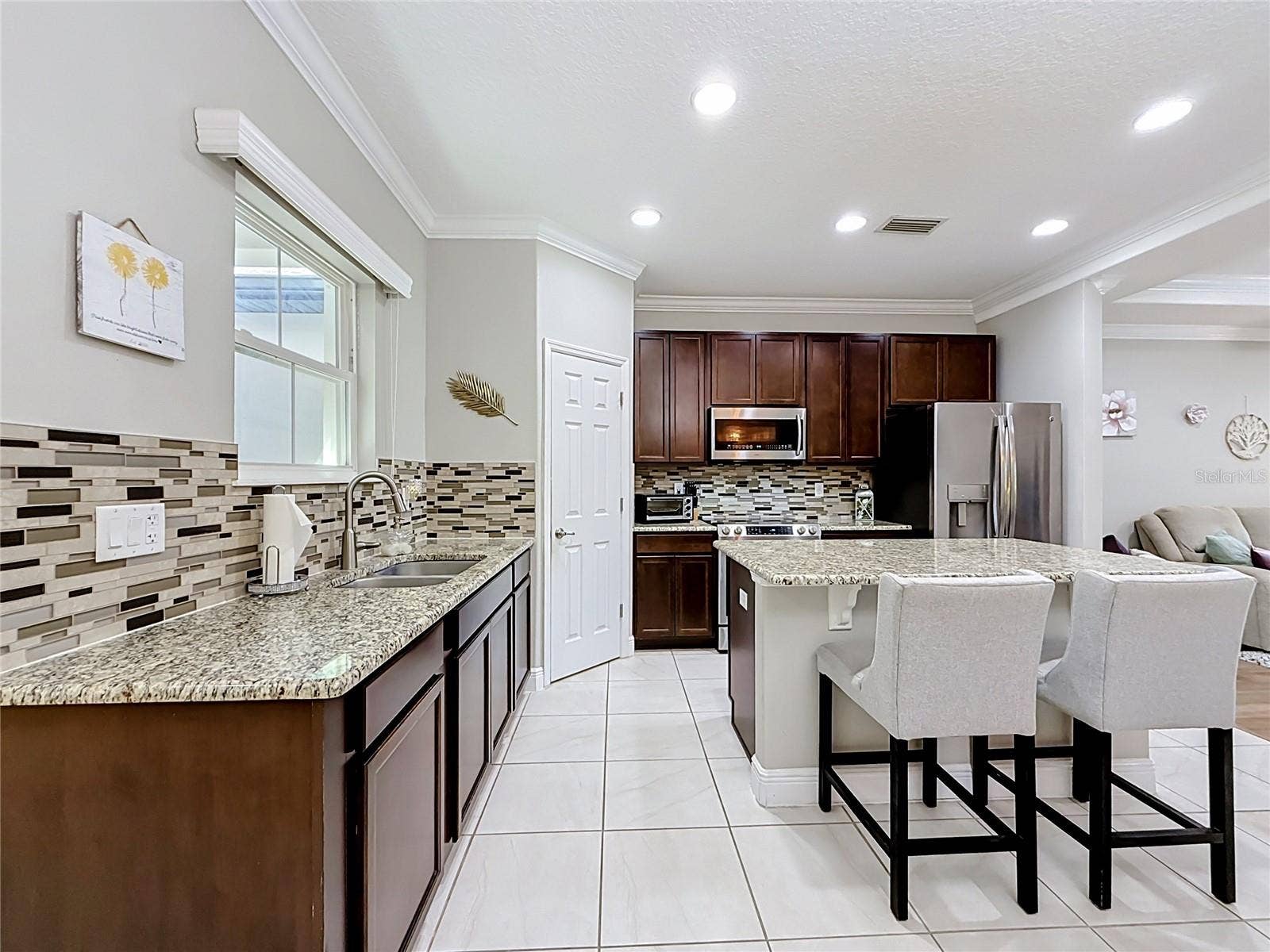 8460 MAGNIFICENT LANE, Groveland, FL 34736