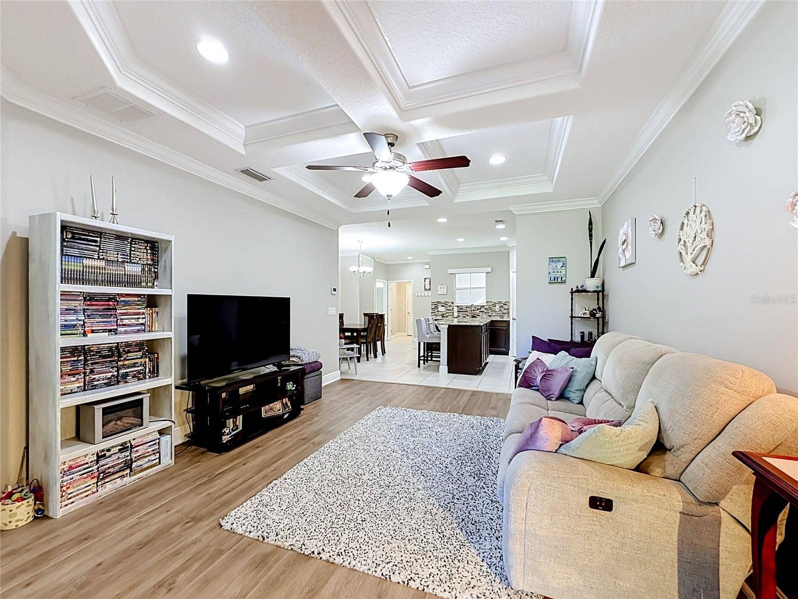 8460 MAGNIFICENT LANE, Groveland, FL 34736