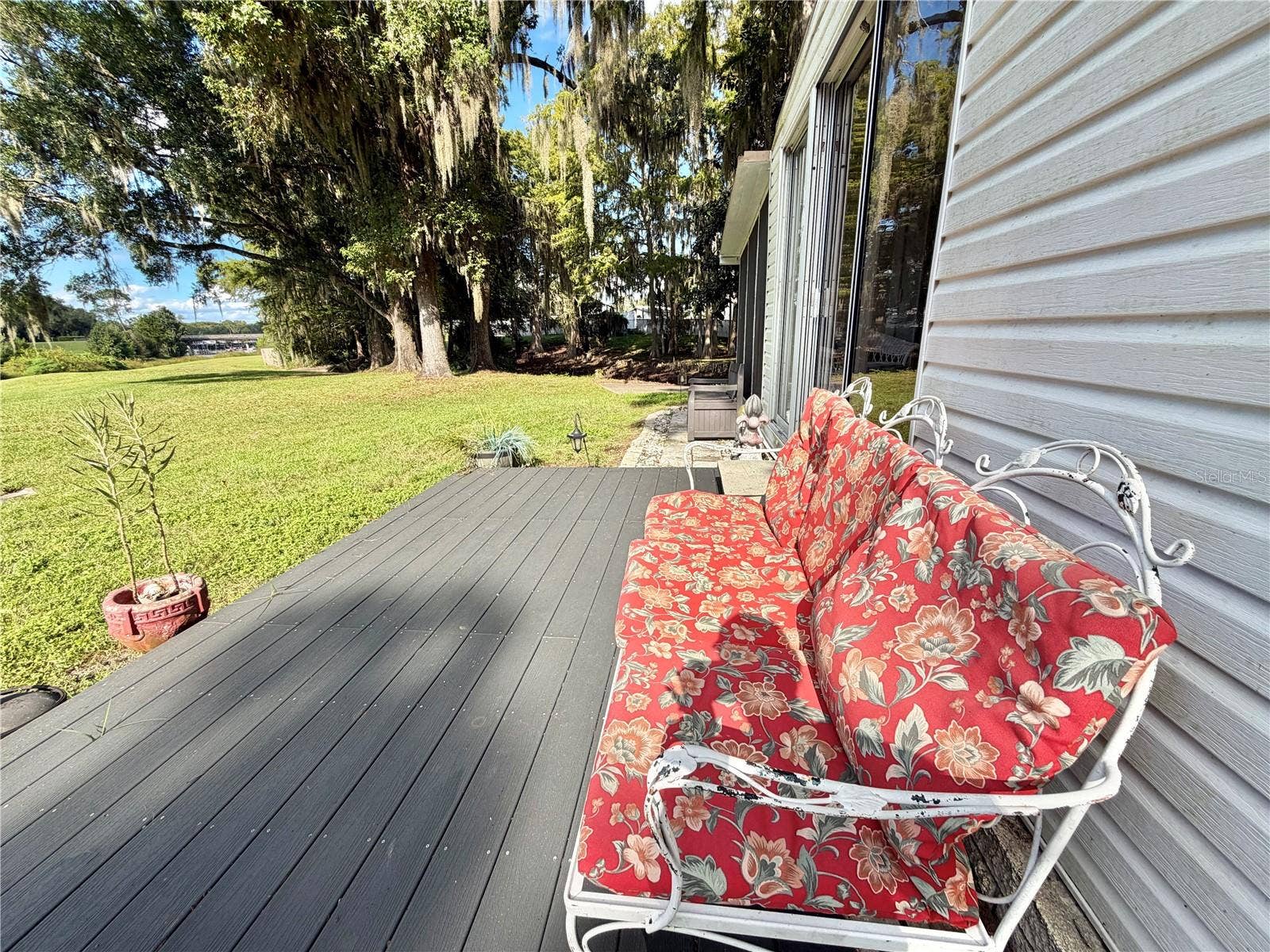 107 ROYAL PALM DRIVE, Leesburg, FL 34748