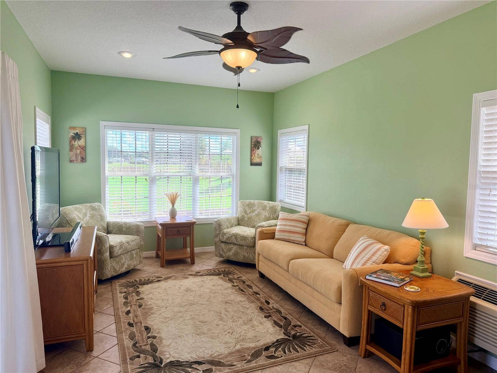 4692 SE 94TH AVENUE, Webster, FL 33597 4692 SE 94TH AVENUE, Webster, FL 33597