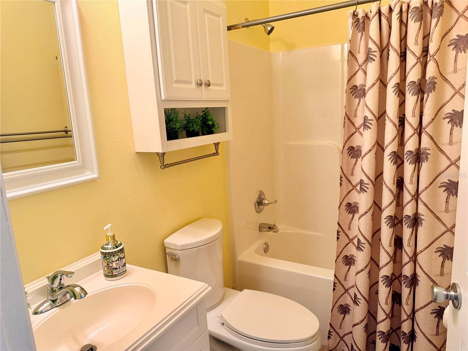 4692 SE 94TH AVENUE, Webster, FL 33597 4692 SE 94TH AVENUE, Webster, FL 33597