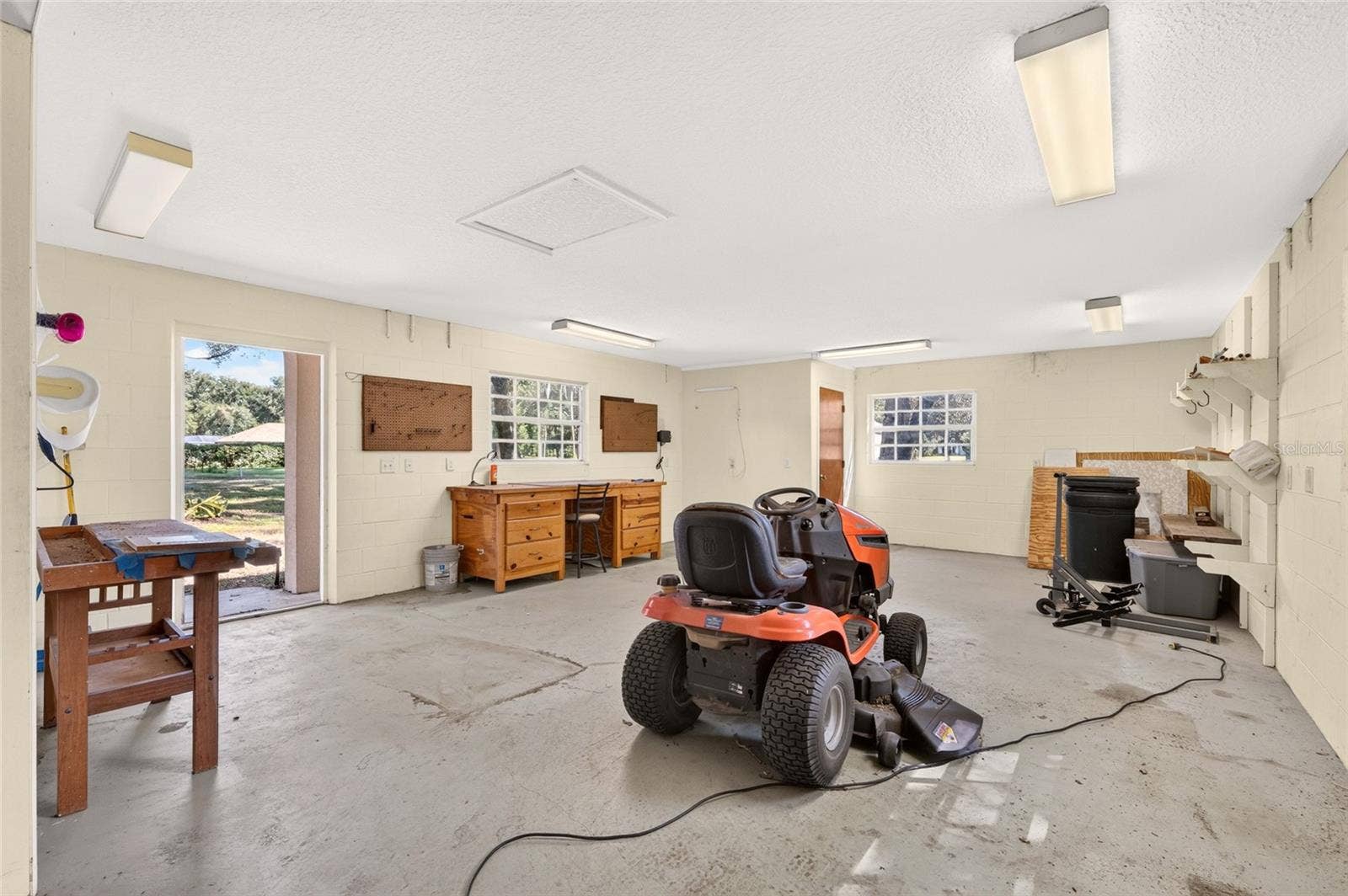 1710 WINGSPREAD DRIVE, Fruitland Park, FL 34731