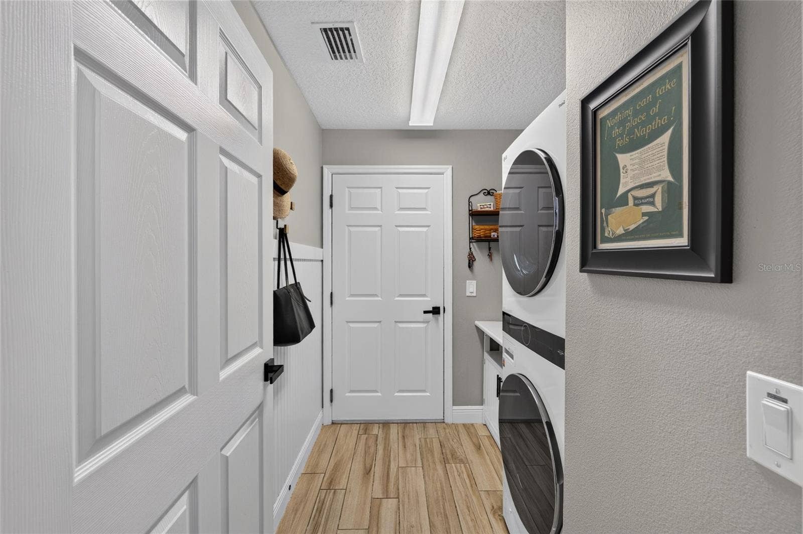 800 COLEMAN DRIVE, The Villages, FL 32163 800 COLEMAN DRIVE, The Villages, FL 32163