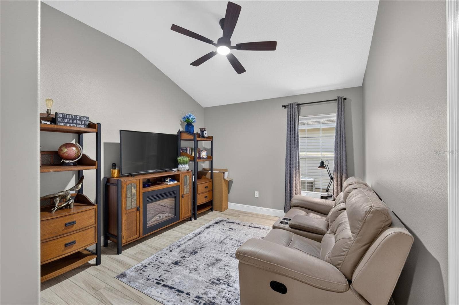 800 COLEMAN DRIVE, The Villages, FL 32163 800 COLEMAN DRIVE, The Villages, FL 32163