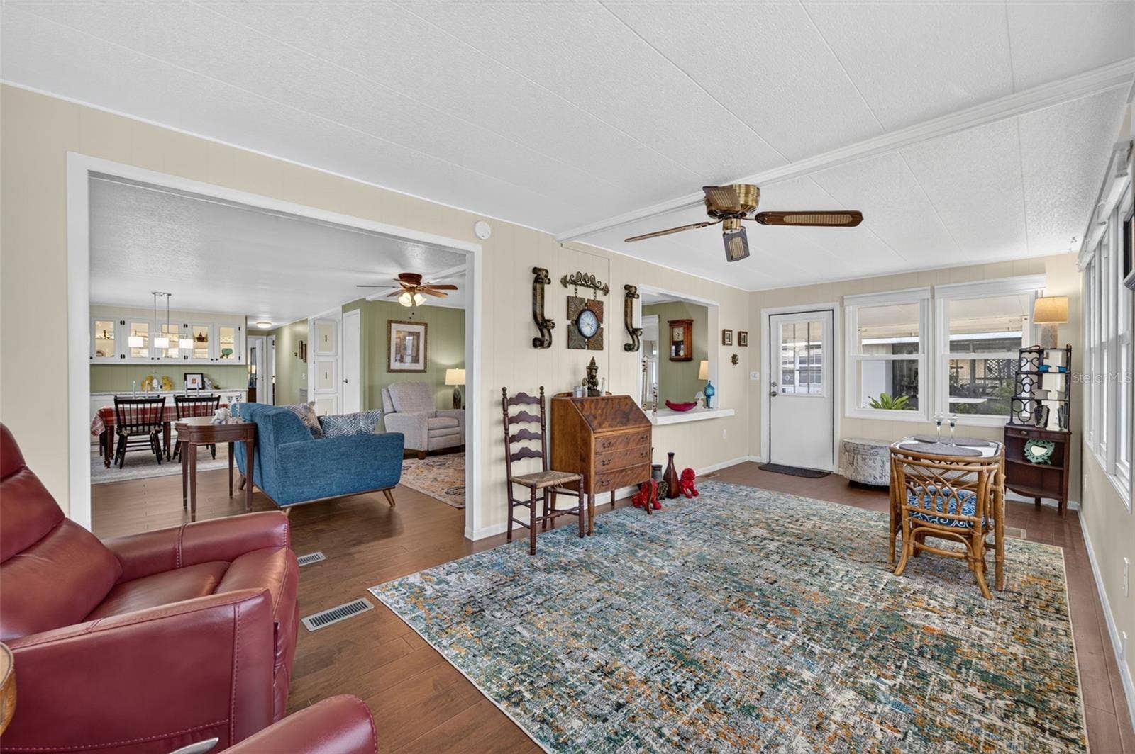 222 PARADISE S, Leesburg, FL 34788 222 PARADISE S, Leesburg, FL 34788