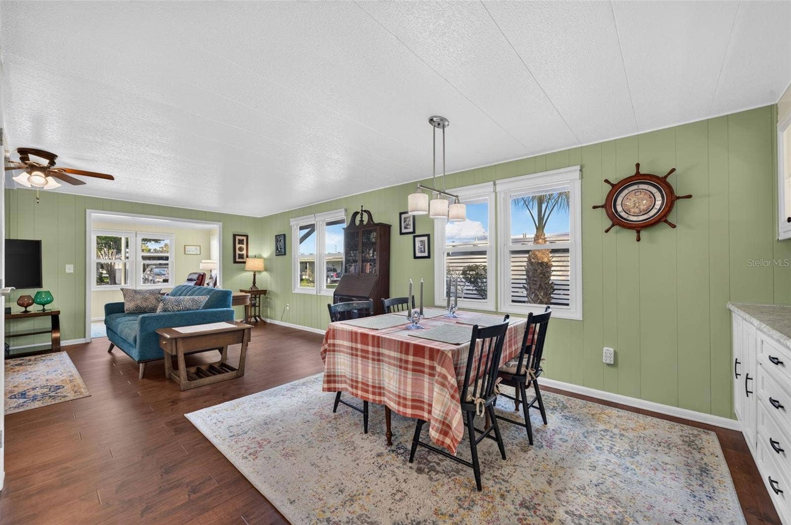 222 PARADISE S, Leesburg, FL 34788 222 PARADISE S, Leesburg, FL 34788