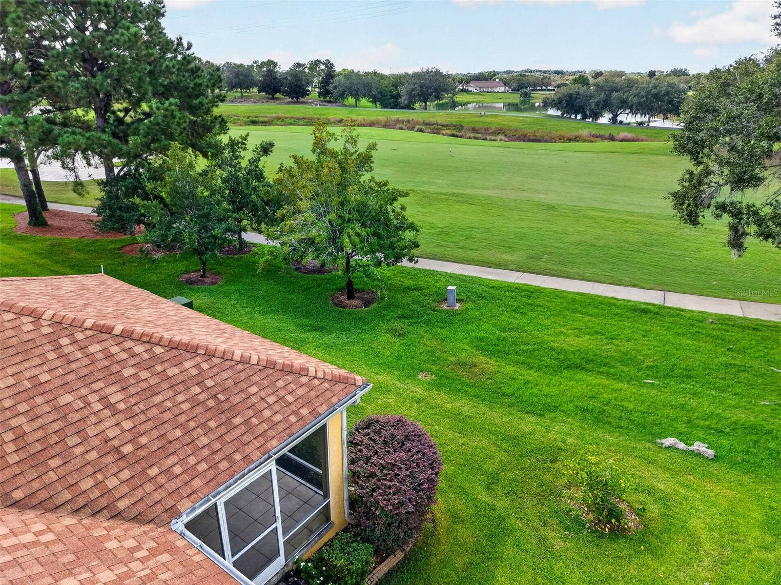 16840 SE 85TH SAPELO COURT, The Villages, FL 32162 GOLF and WATER VIEWS!