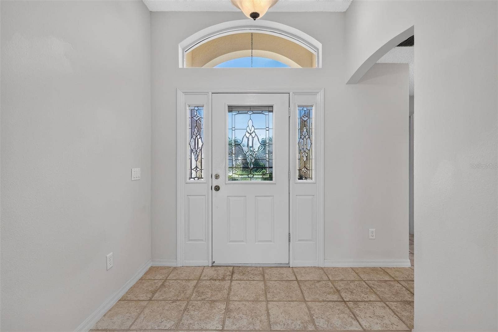 16840 SE 85TH SAPELO COURT, The Villages, FL 32162 Foyer and Front Entry