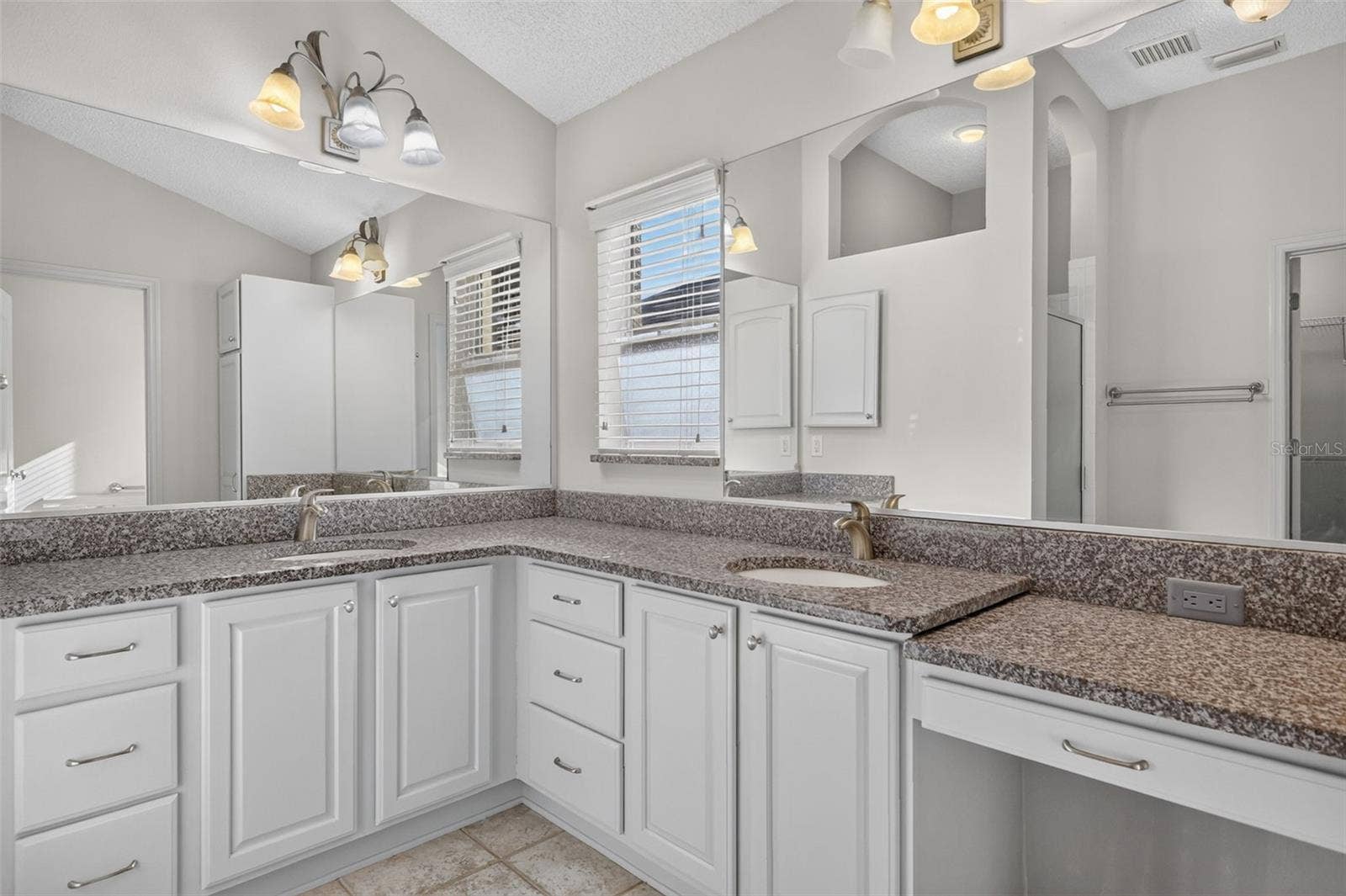 16840 SE 85TH SAPELO COURT, The Villages, FL 32162 Primary Bathroom