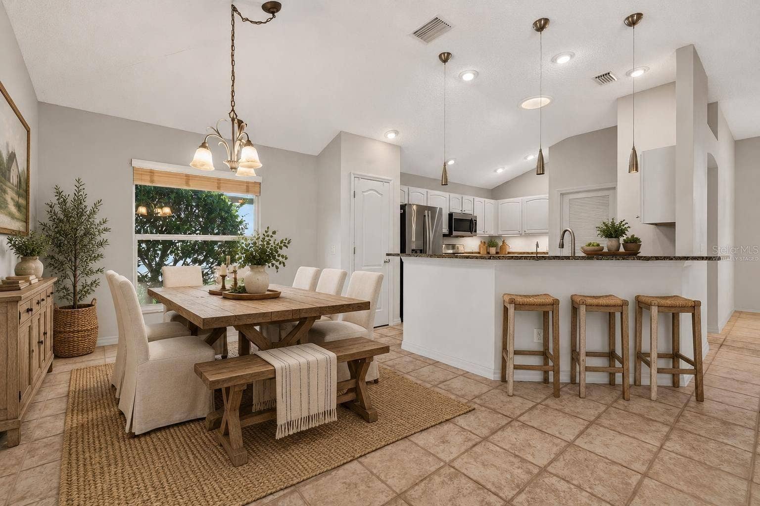 16840 SE 85TH SAPELO COURT, The Villages, FL 32162 Kitchen and Dinette-Virtually Staged