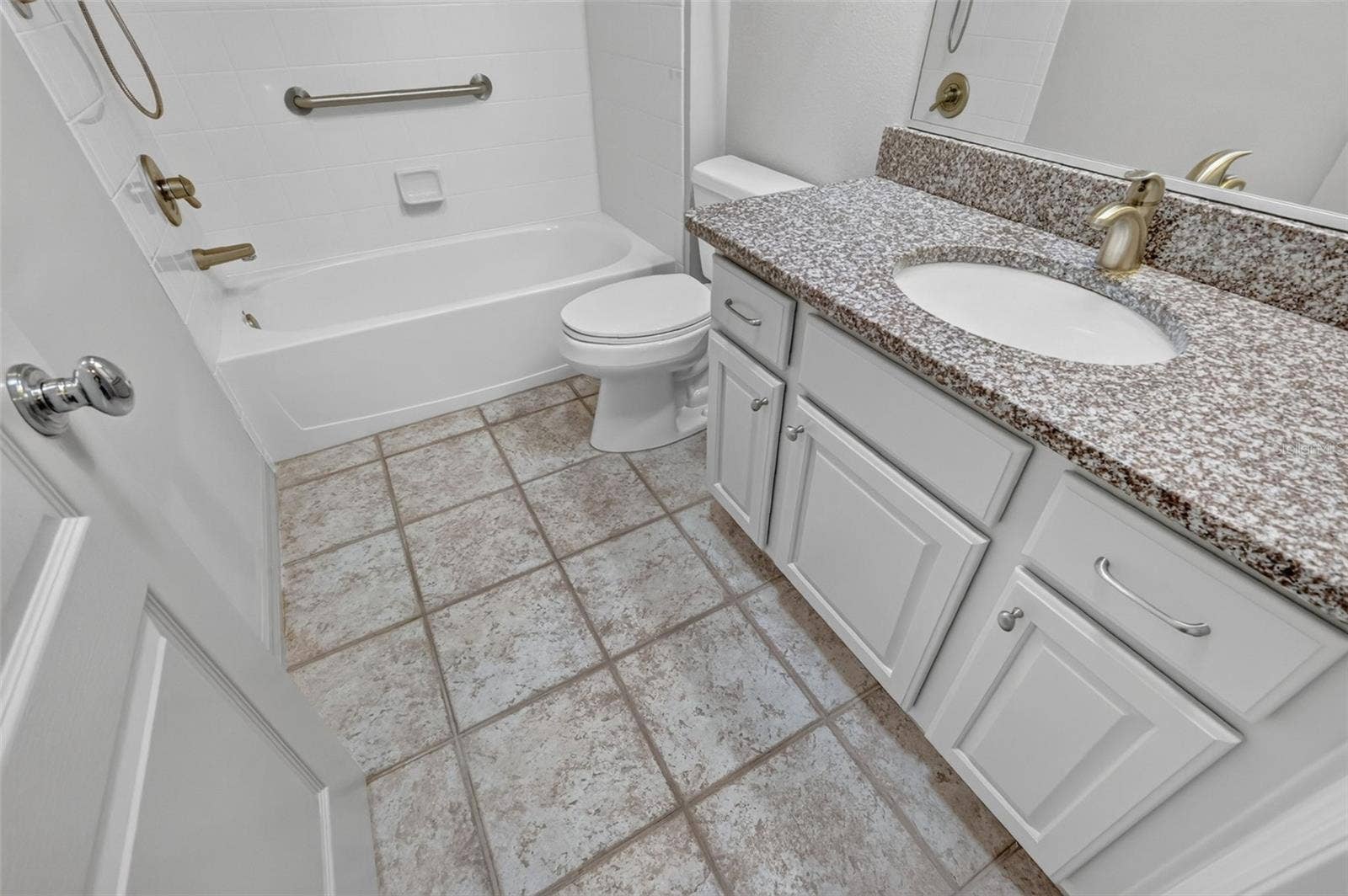 16840 SE 85TH SAPELO COURT, The Villages, FL 32162 Second Bathroom
