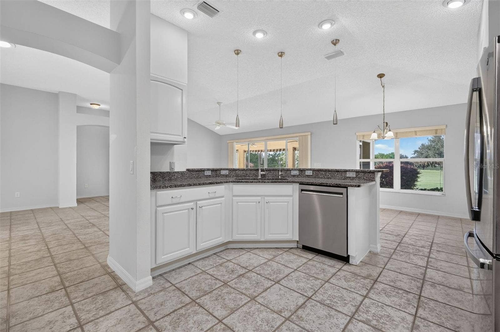 16840 SE 85TH SAPELO COURT, The Villages, FL 32162 Kitchen