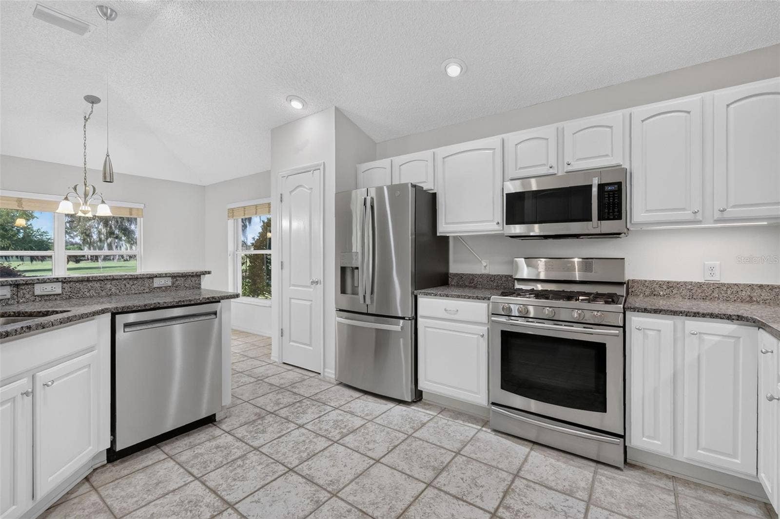 16840 SE 85TH SAPELO COURT, The Villages, FL 32162 Kitchen