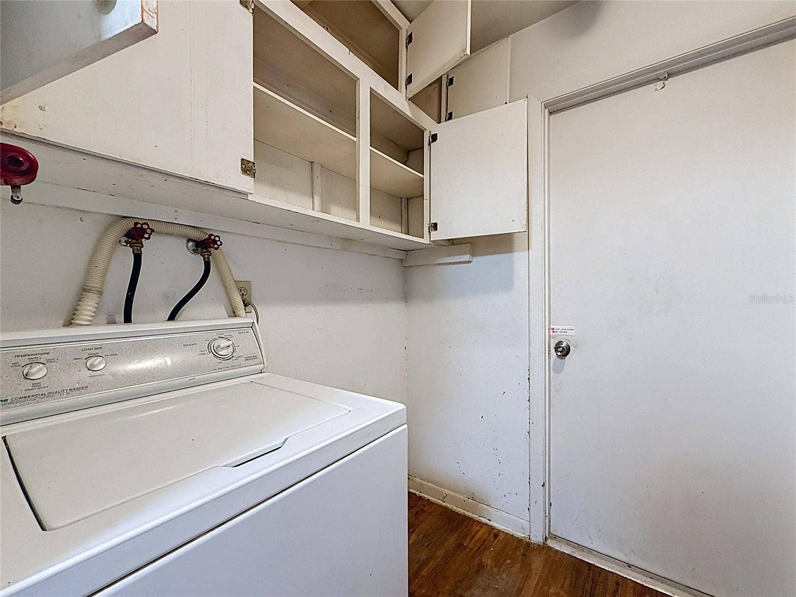 Laundry Room to Garage