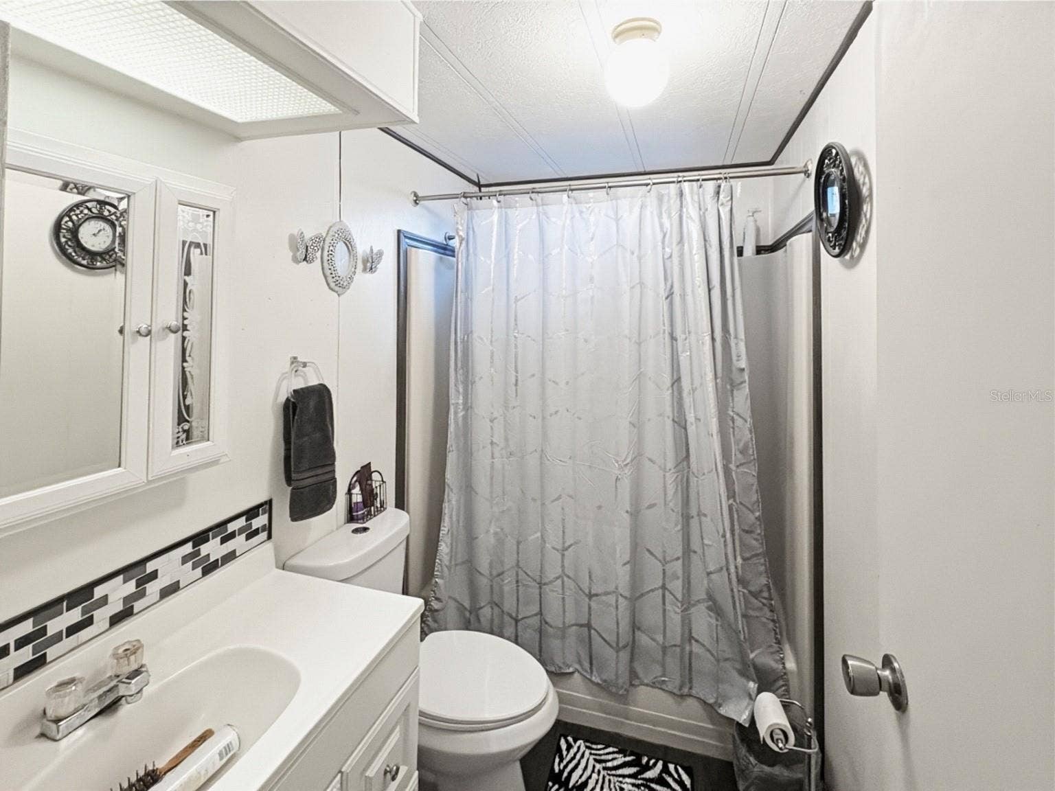 27 ROBIN ROAD, Wildwood, FL 34785 27 ROBIN ROAD, Wildwood, FL 34785